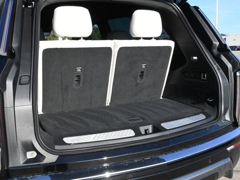 New 2026 Cadillac Vistiq Luxury image 23