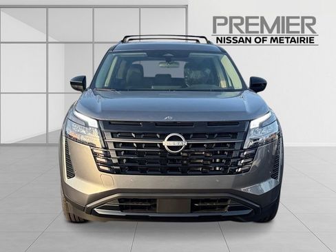 New 2026 Nissan Pathfinder SV image 8