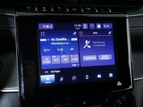Used 2024 Jeep Grand Cherokee Altitude AWD/4WD image 29