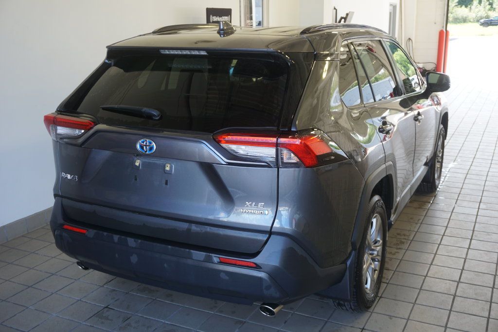 Used 2023 Toyota RAV4 XLE w/ Convenience Package AWD/4WD image 15