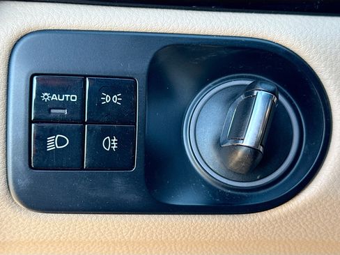 Used 2019 Porsche Cayenne AWD image 35