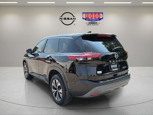 Used 2023 Nissan Rogue SV AWD/4WD image 4