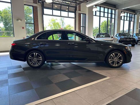 Certified 2022 Mercedes-Benz E 350 4MATIC Sedan image 5