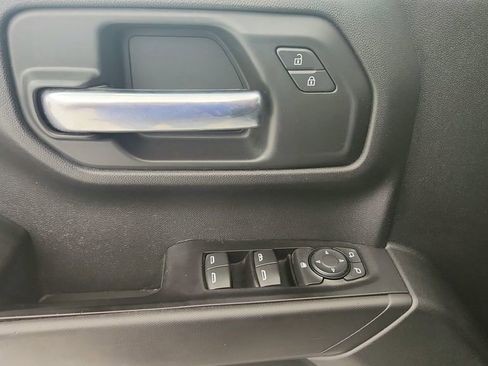 Used 2021 Chevrolet Silverado 1500 Custom image 21