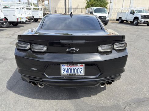 Used 2023 Chevrolet Camaro SS RWD image 7