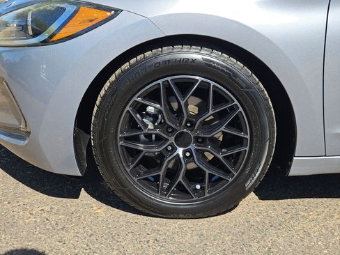 Used 2017 Hyundai Elantra Value Edition w/ Cargo Package image 10