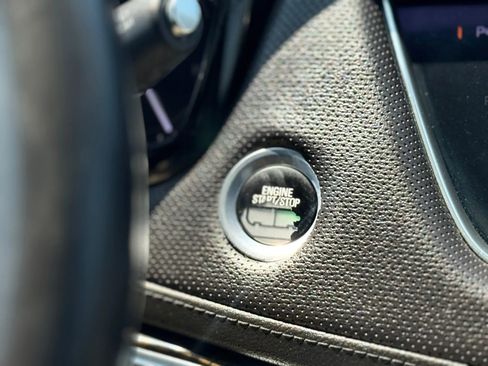 Used 2017 Cadillac XT5 FWD image 41