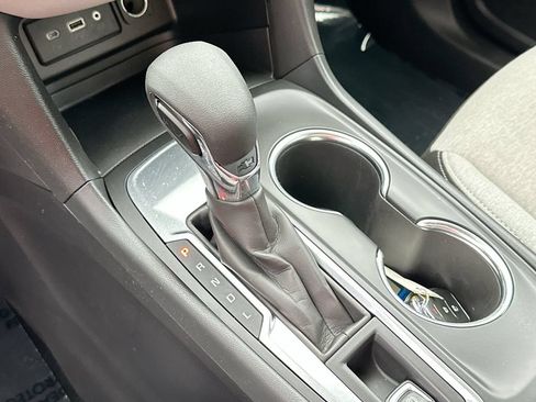 Certified 2024 Chevrolet Equinox LS w/ LS Convenience Package FWD image 16
