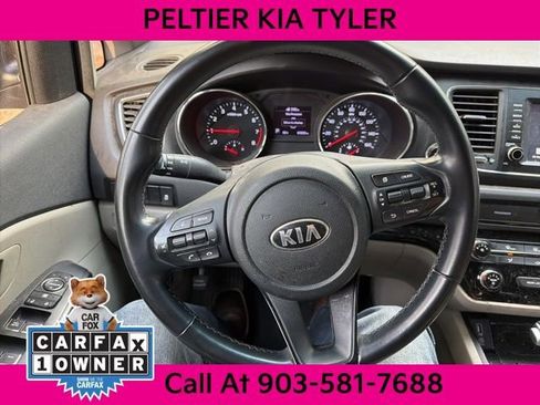Used 2020 Kia Sedona EX image 19