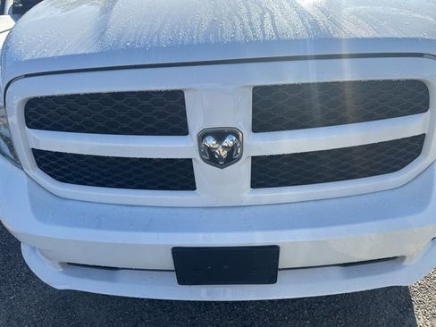 Used 2017 RAM 1500 Express image 8