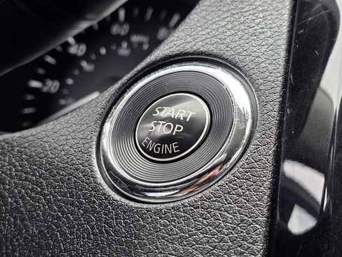 Used 2020 Nissan Rogue SL AWD/4WD image 22