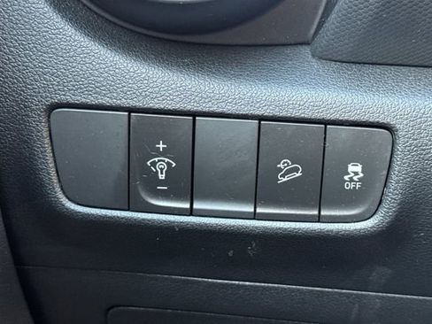 Used 2023 Hyundai Kona SEL image 39