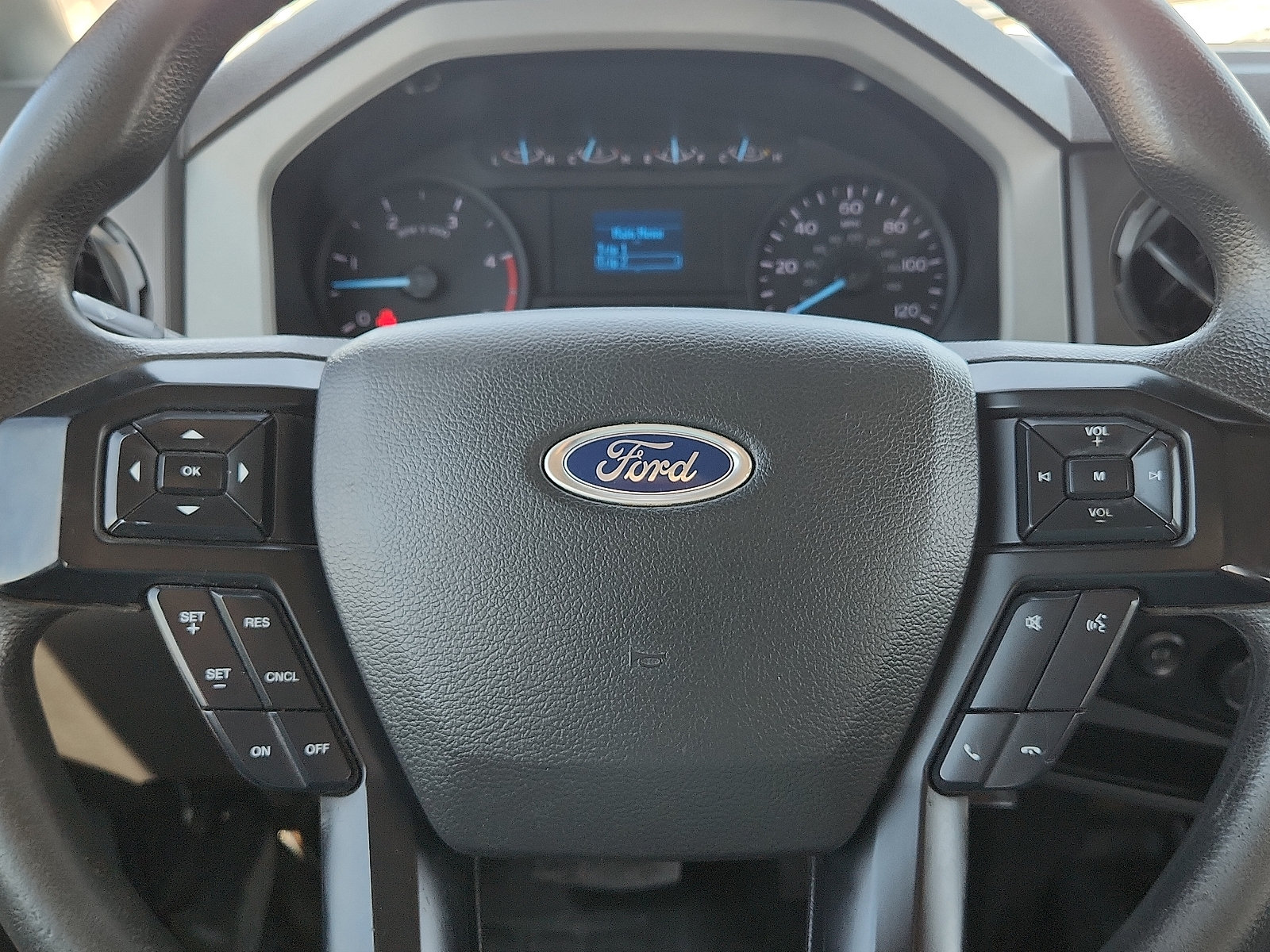 Used 2022 Ford F750 2WD Crew Cab Super Duty image 20