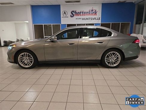 Used 2024 BMW 530i image 5