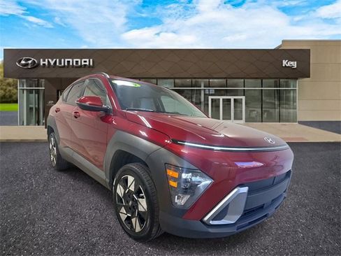 Used 2025 Hyundai Kona SEL image 3
