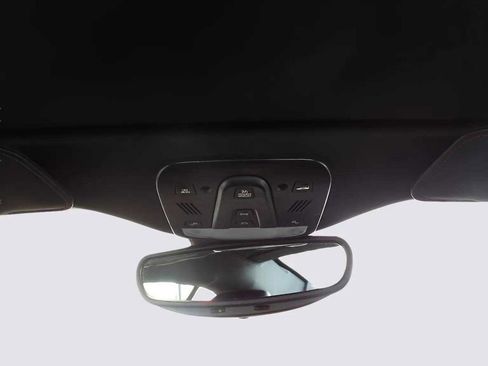 Used 2011 Ferrari California image 26