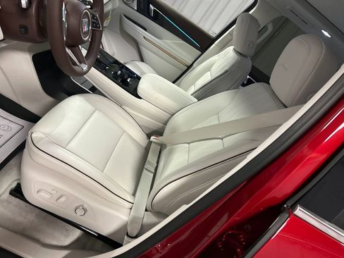 New 2026 Buick Enclave Avenir w/ Super Cruise Package AWD/4WD image 10