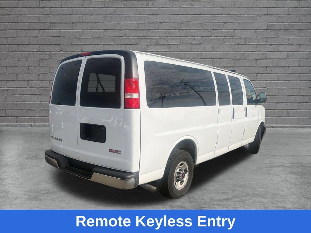 Used 2025 GMC Savana 3500 LT w/ LT Preferred Equipment Group RWD image 9