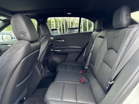 Certified 2024 Cadillac XT4 Sport FWD image 10