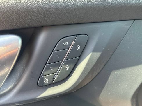 Used 2026 Buick Enclave Preferred w/ Power Package FWD image 9