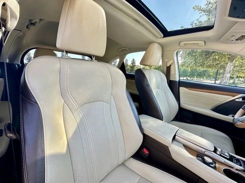 Used 2018 Lexus RX 350 AWD w/ Premium Package image 9