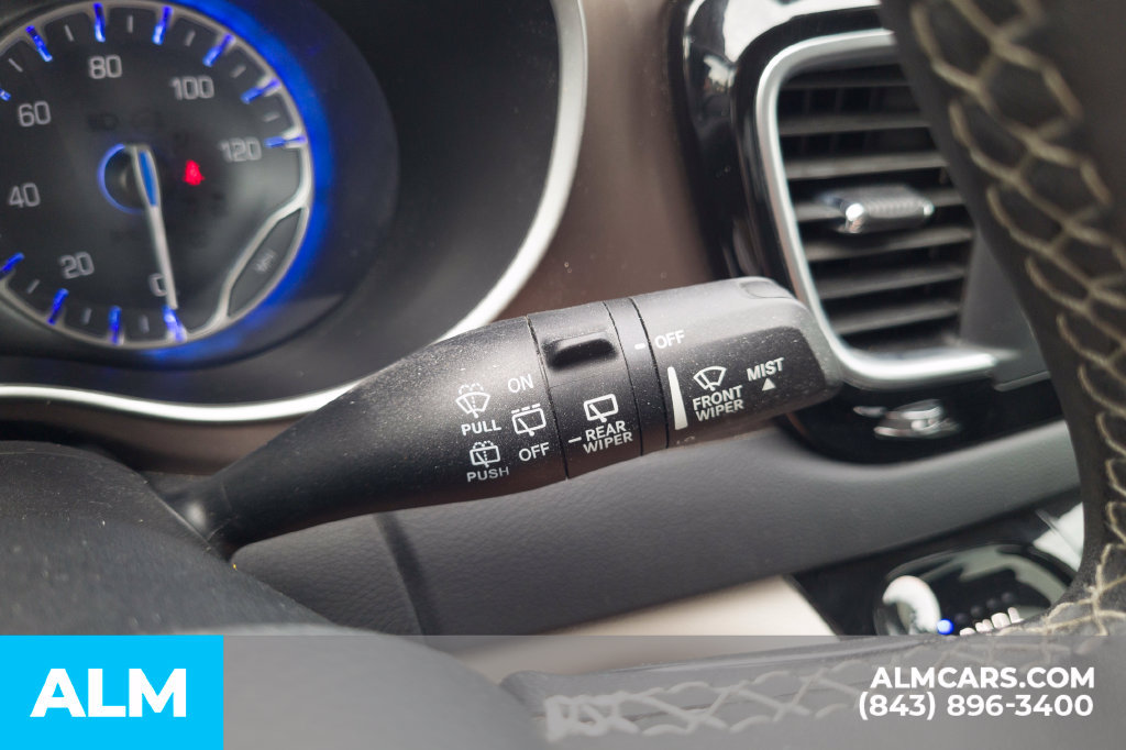 Used 2023 Chrysler Voyager LX FWD image 31