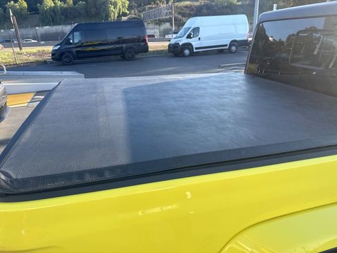 Certified 2024 Jeep Gladiator Sport image 12