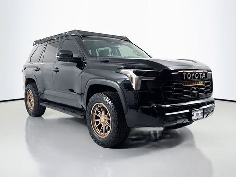 Used 2023 Toyota Sequoia SR5 w/ SR5 Premium Package image 3