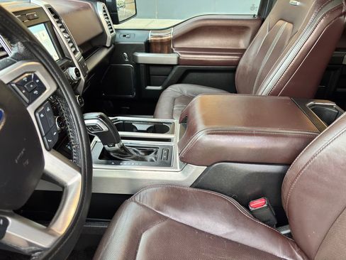 Used 2016 Ford F150 Platinum w/ Technology Package image 27