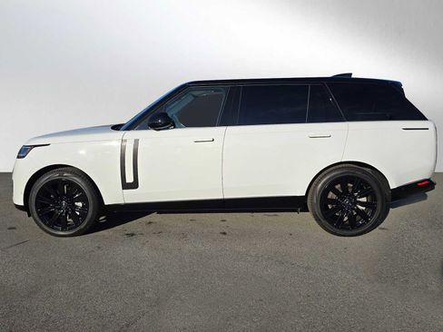 New 2025 Land Rover Range Rover Long Wheelbase SE image 2