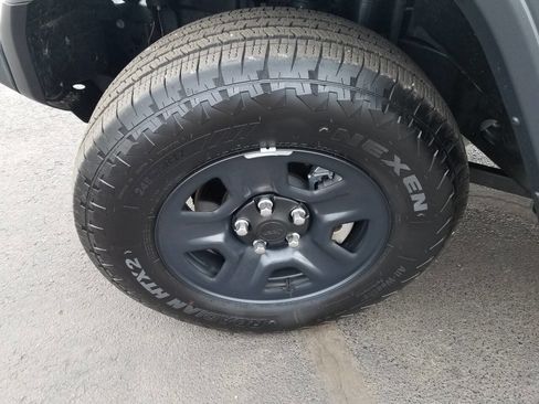 Certified 2025 Jeep Wrangler Sport image 4