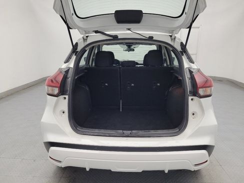 Used 2021 Nissan Kicks S image 29
