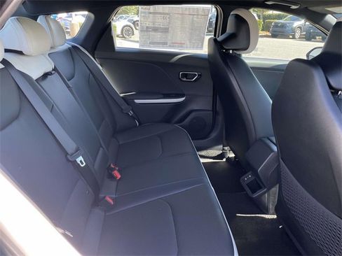 New 2025 Kia K4 GT-Line image 17