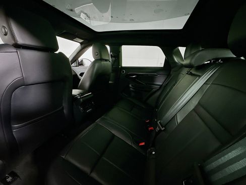 Used 2022 Land Rover Range Rover Evoque R-Dynamic S image 24