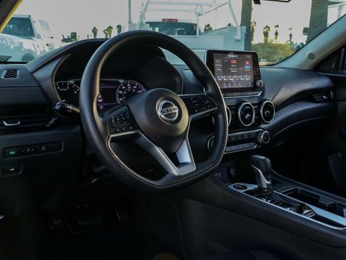 Used 2023 Nissan Sentra SV image 17