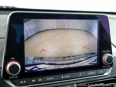 Used 2023 Nissan Altima 2.5 SR AWD/4WD image 15