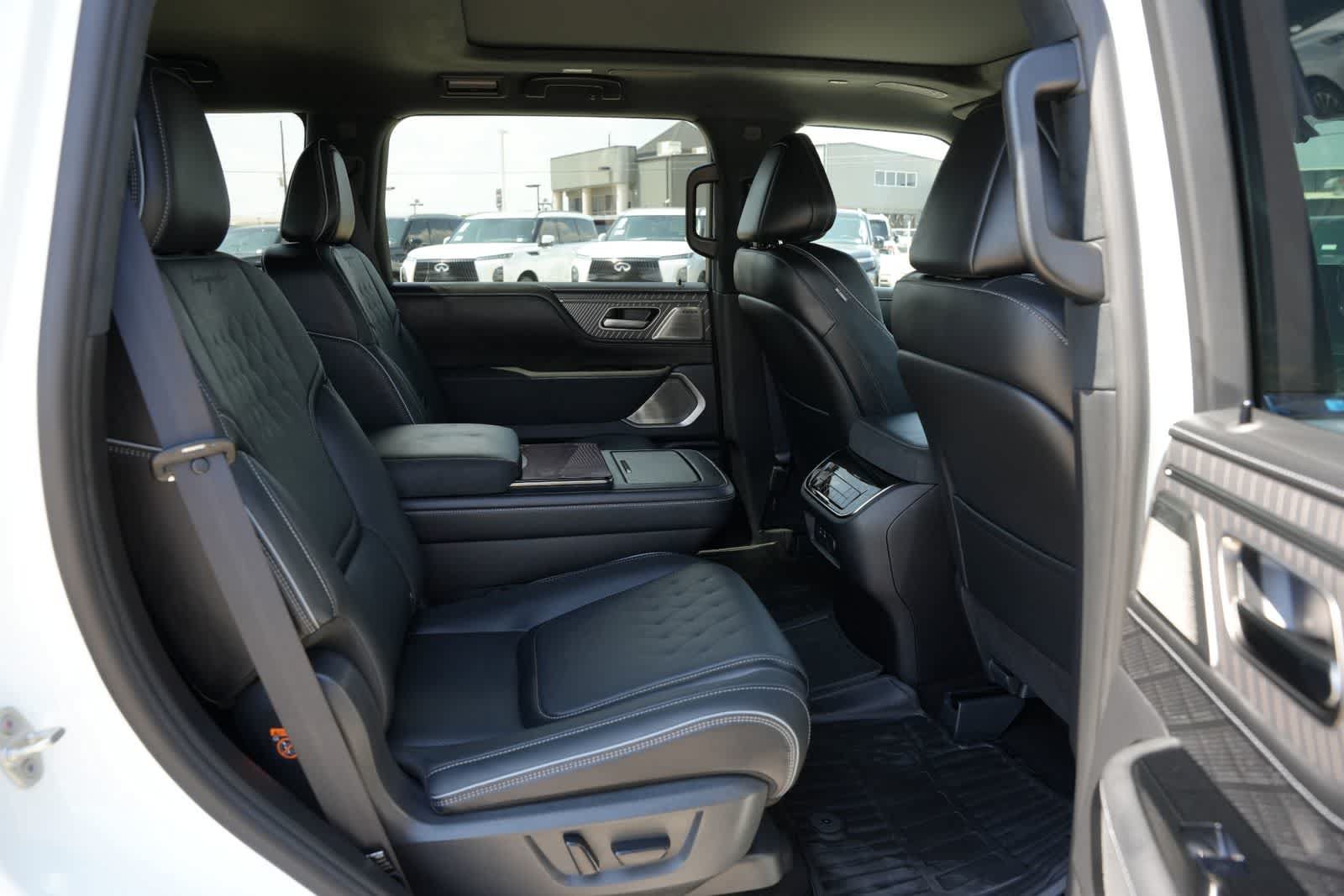 New 2027 INFINITI QX80 Autograph w/ Premium Cargo Package AWD/4WD image 21