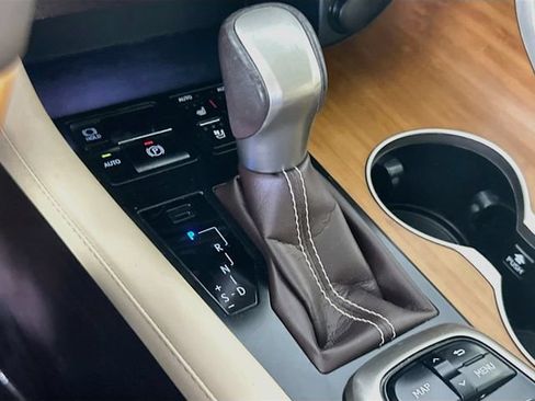 Used 2018 Lexus RX 350 FWD w/ Premium Package image 17