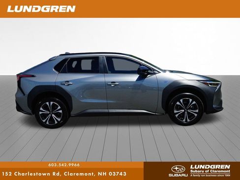 Used 2024 Subaru Solterra AWD/4WD image 2