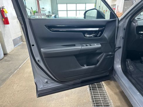 Used 2024 Honda CR-V EX-L image 16