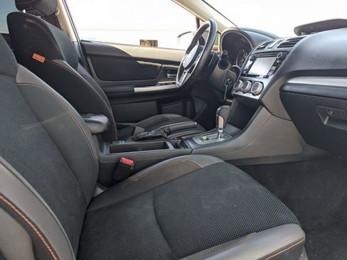 Used 2017 Subaru Crosstrek 2.0i Premium AWD/4WD image 31