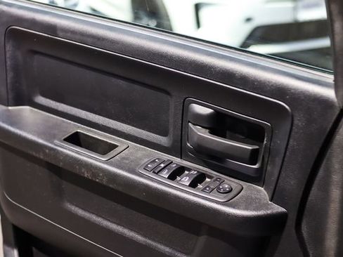 Used 2022 RAM 3500 Tradesman w/ Chrome Appearance Group AWD/4WD image 46