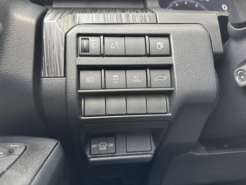 New 2026 Toyota 4Runner 4WD image 19