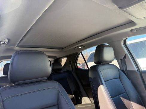 Used 2018 Chevrolet Equinox Premier image 23