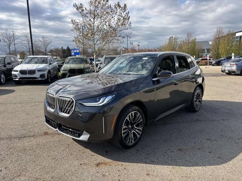 Used 2026 BMW X3 xDrive30i w/ Premium Package AWD/4WD image 3