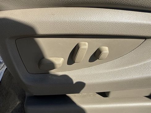 Used 2020 GMC Yukon SLT w/ Open Road Package image 12