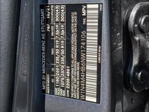 Used 2022 Mercedes-Benz GLB 250 4MATIC image 20