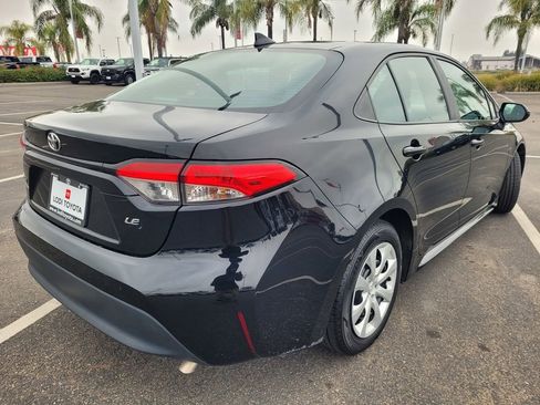 Used 2023 Toyota Corolla LE image 4