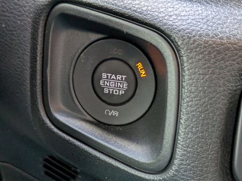 New 2026 Jeep Gladiator Sport image 30