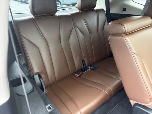 Used 2023 Acura MDX SH-AWD w/ Advance Package image 13
